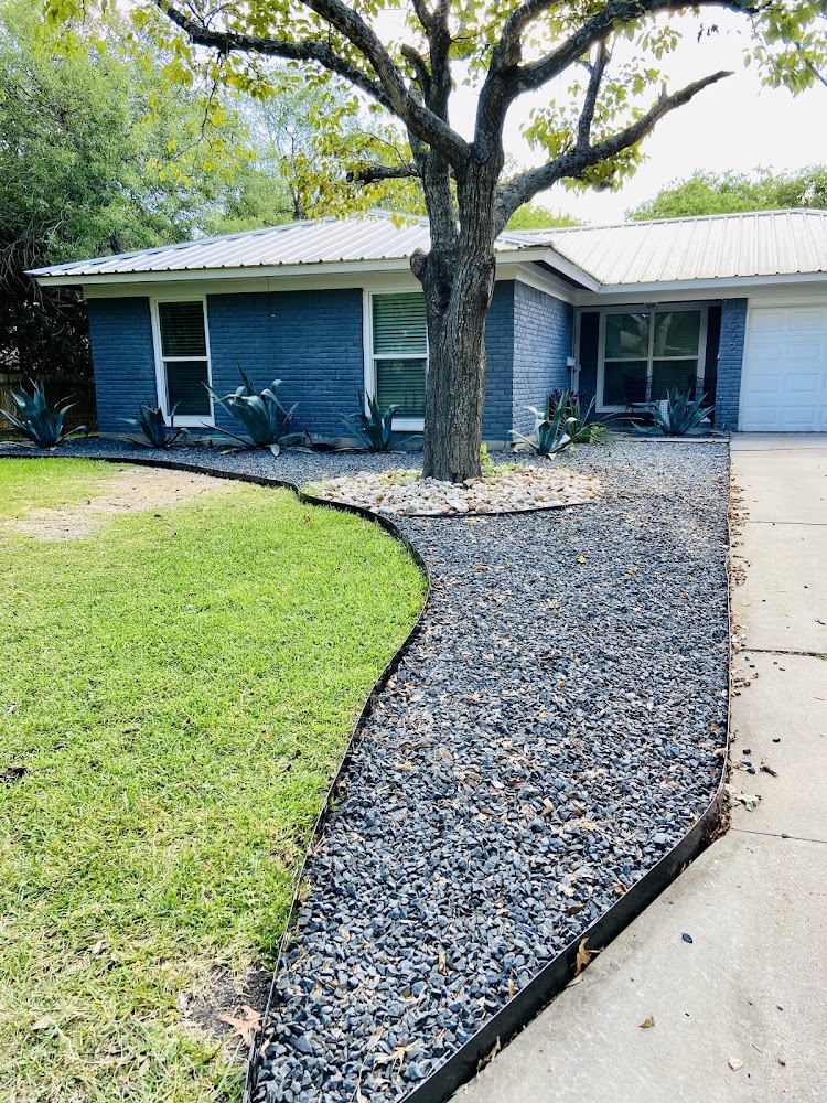 Flora Frontier Landscaping
