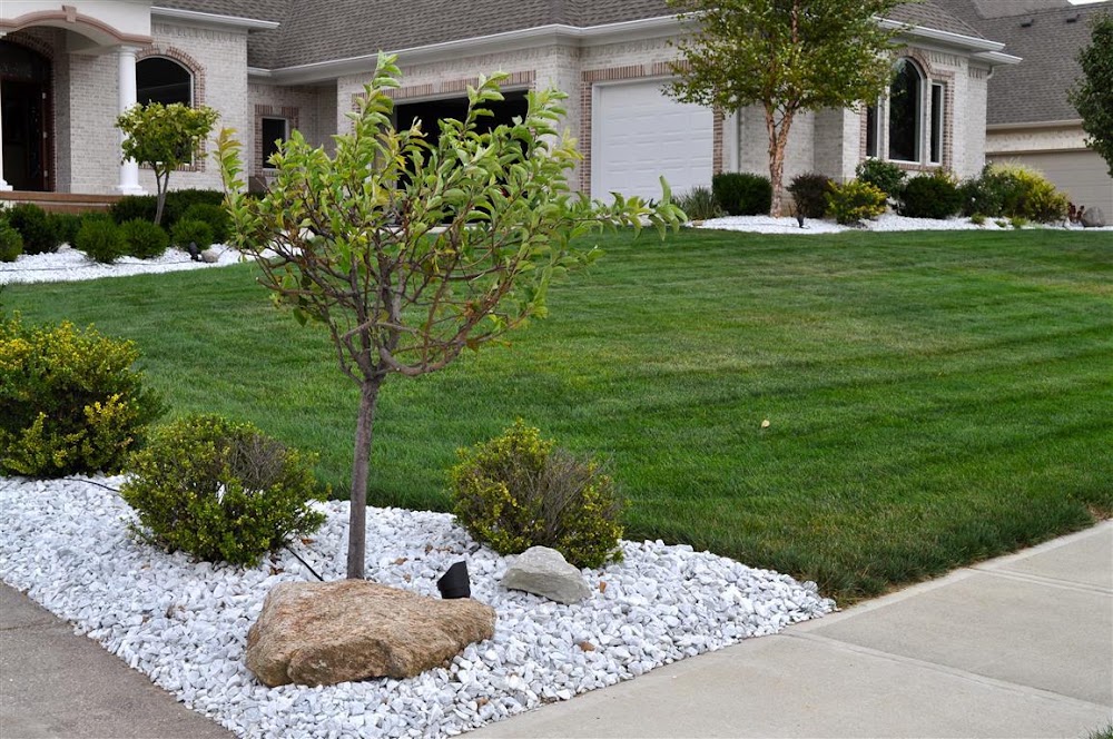 Steven Stoneworks - Decorative Rock Installation