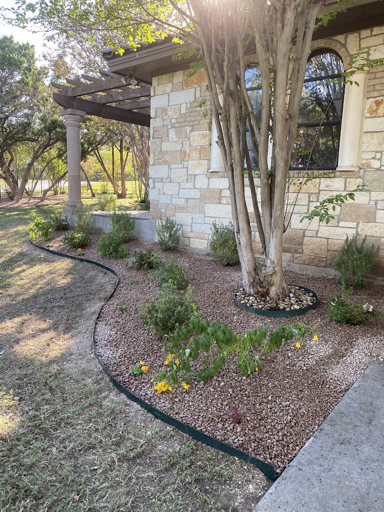TopGrass Modern Landscapes